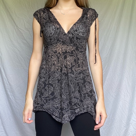 Balance Collection Tops - The Balance Collection By Marika Size Small Hooded Short-Sleeve Tunic Style Top